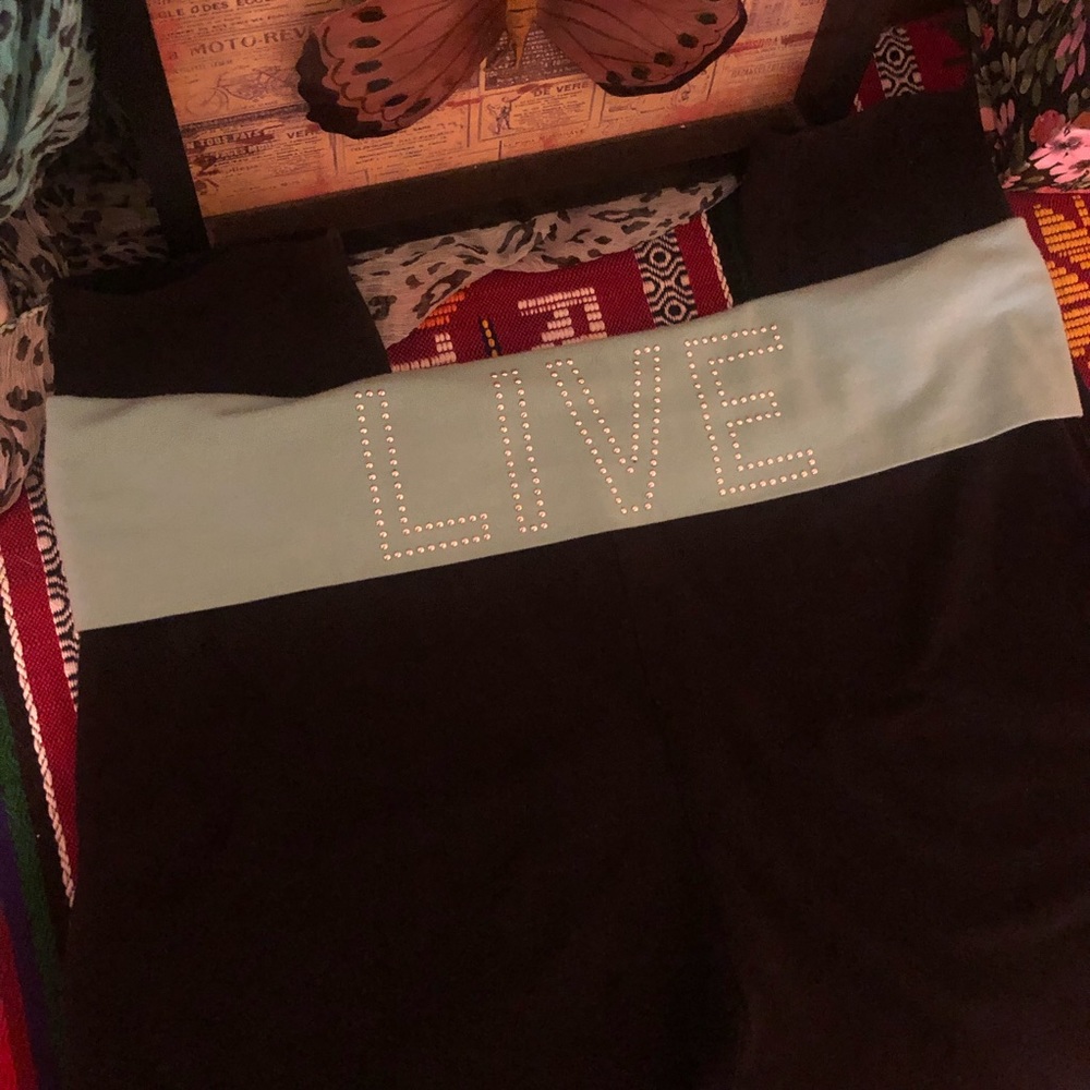 🌸5/$25🌸 Live Love Dream Foldover Crop Leggings